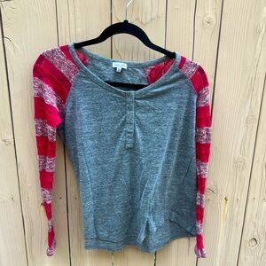 Splendid mixed materials top